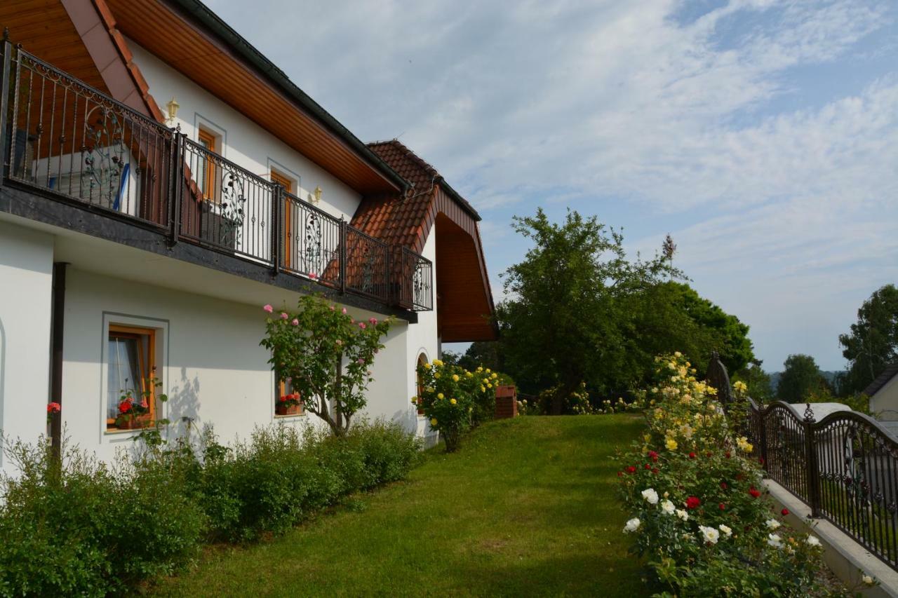 Hotel Rosenberg Jennersdorf Exterior photo